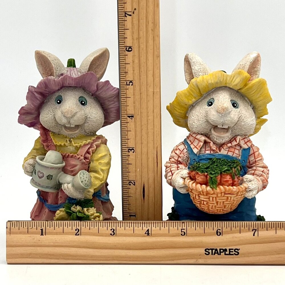 Vintage 1998 Easter Bunny Rabbit Couple Figurines Gardeners D.M.E. Inc. Dallas - Picture 9 of 10